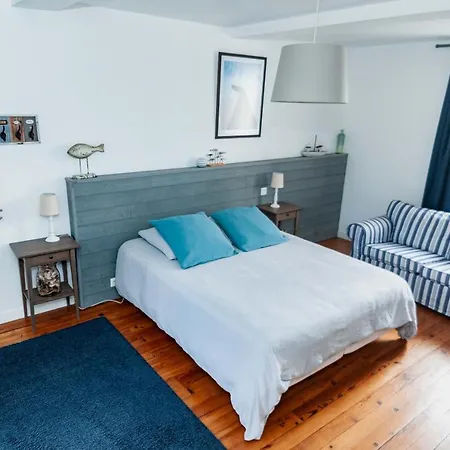 Penzion La Ferme D'ervee De Saint-roch 3*