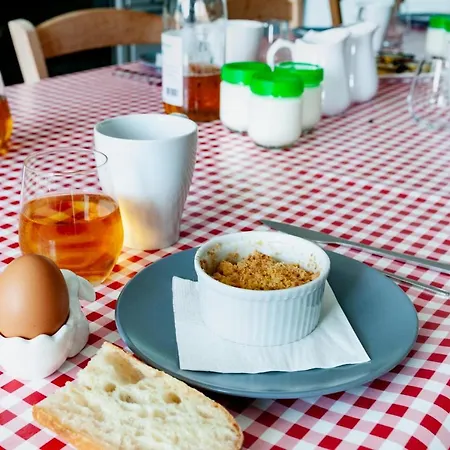 La Ferme D'ervee De Saint-roch Guest house 4*