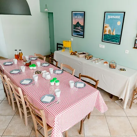 La Ferme D'ervee De Saint-roch Casa de hóspedes