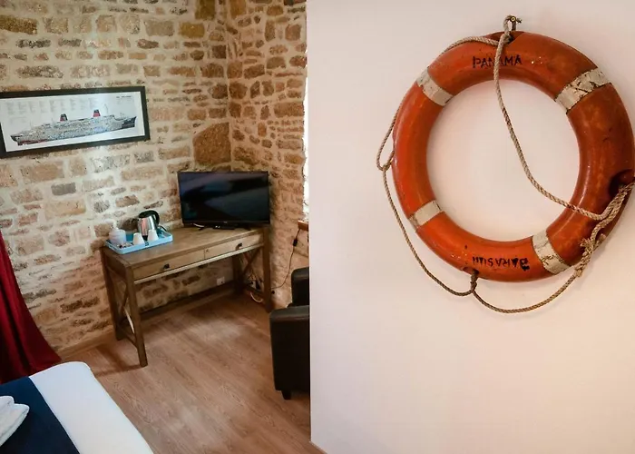 La Ferme D'ervee De Saint-roch 3*